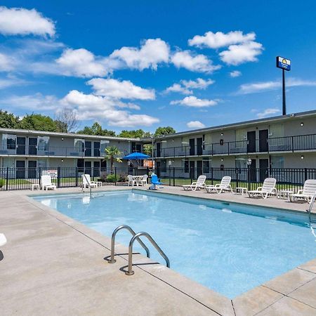 Days Inn And Suites By Wyndham Oxford Luaran gambar