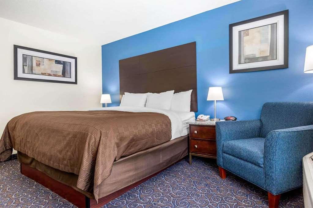Days Inn And Suites By Wyndham Oxford Bilik gambar