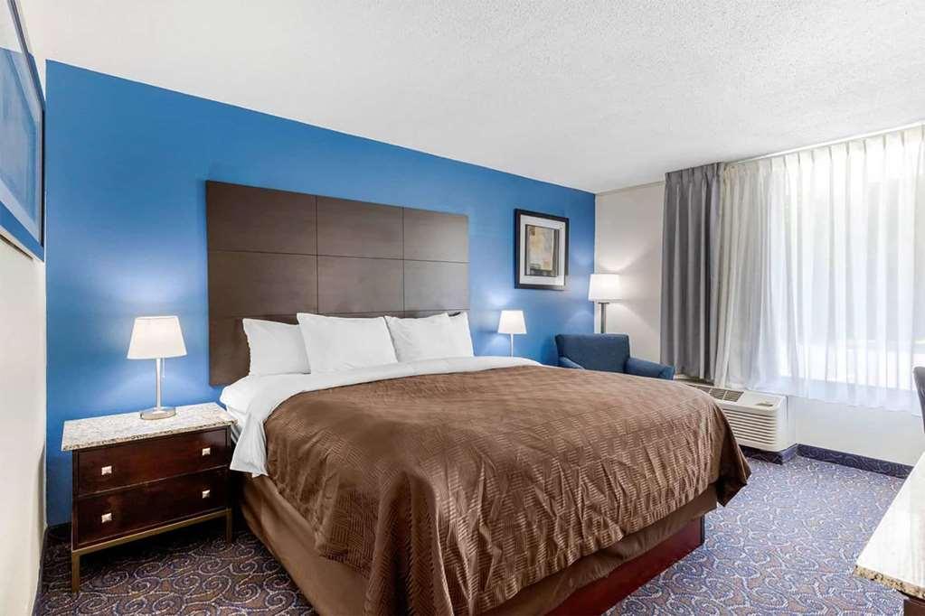 Days Inn And Suites By Wyndham Oxford Bilik gambar